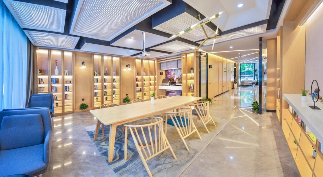 Atour Hotel Nanjing Sun Yat-Sen Mausoleum Scenic Area Alfalfa Garden Subway Station Exterior photo